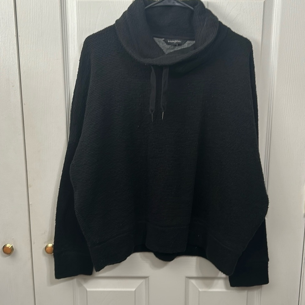 Banana Republic sweater. Black. Size M